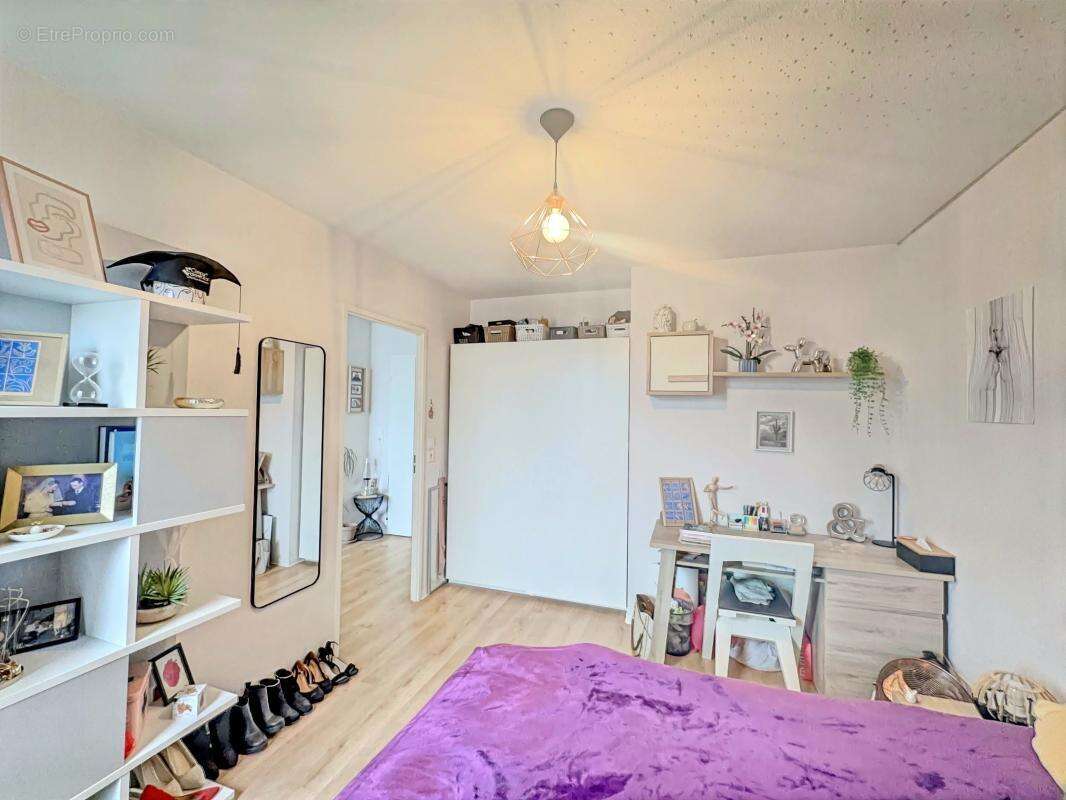 Appartement T2 idéal investisseur, bon DPE, balcon, place de parking exterieur - photo 9