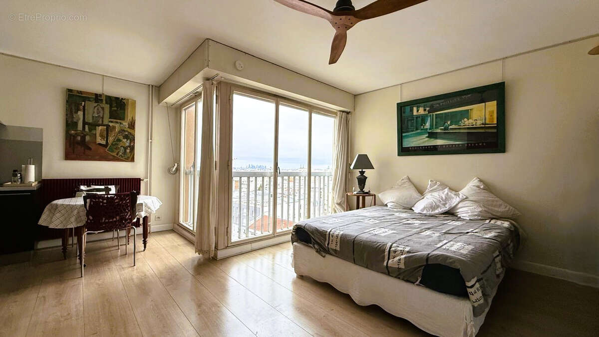 Appartement à PARIS-11E