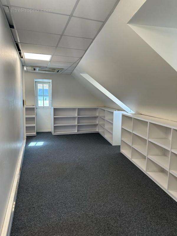 Commerce à SAINT-DENIS