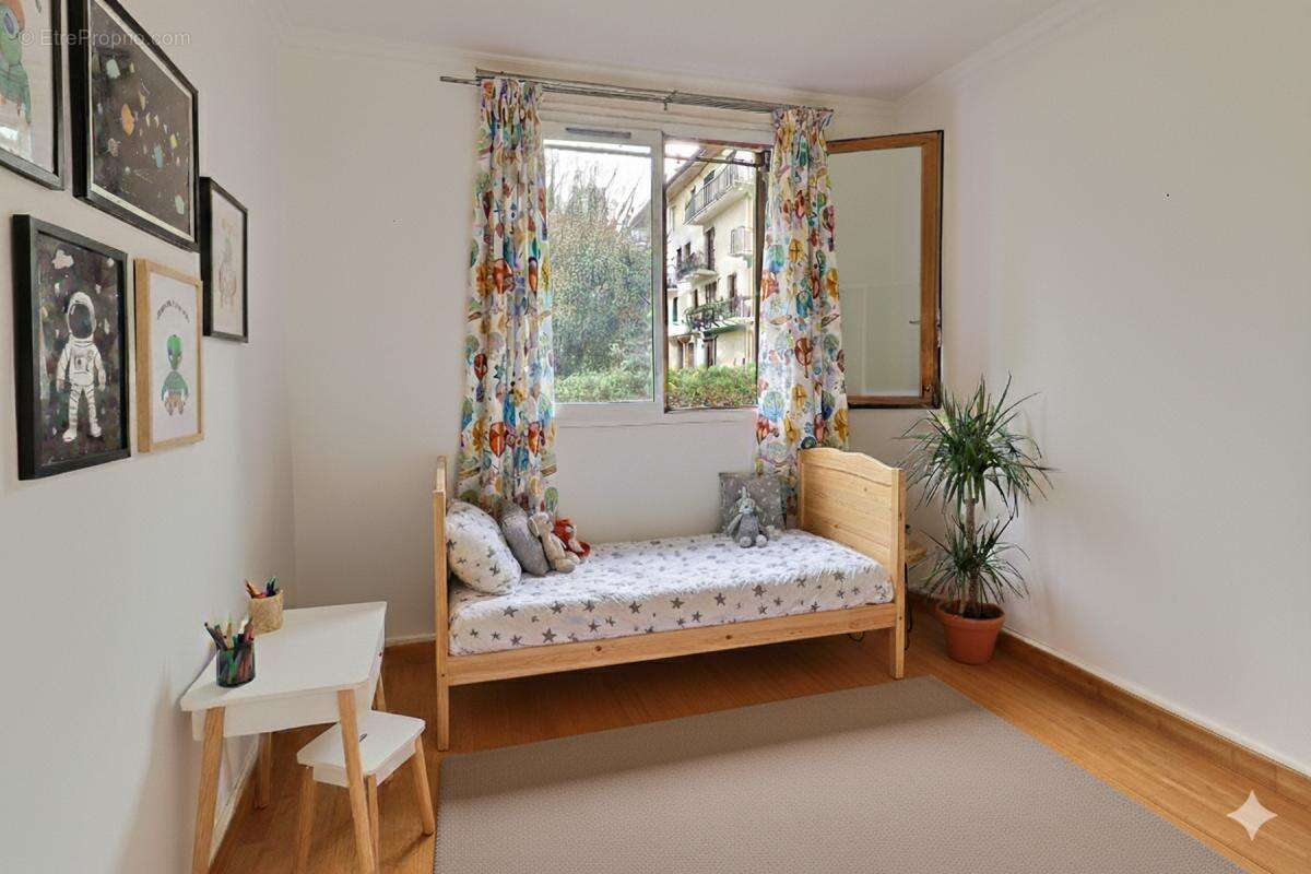 Appartement à MAREIL-MARLY