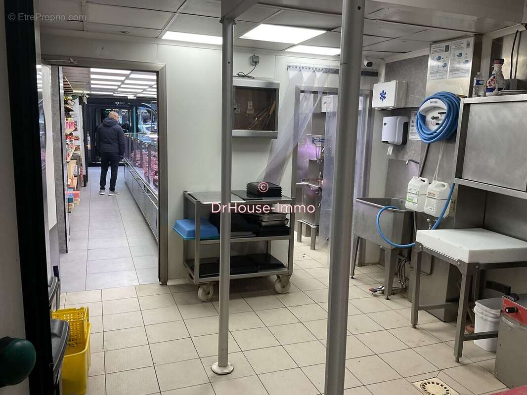 Commerce à PARIS-11E