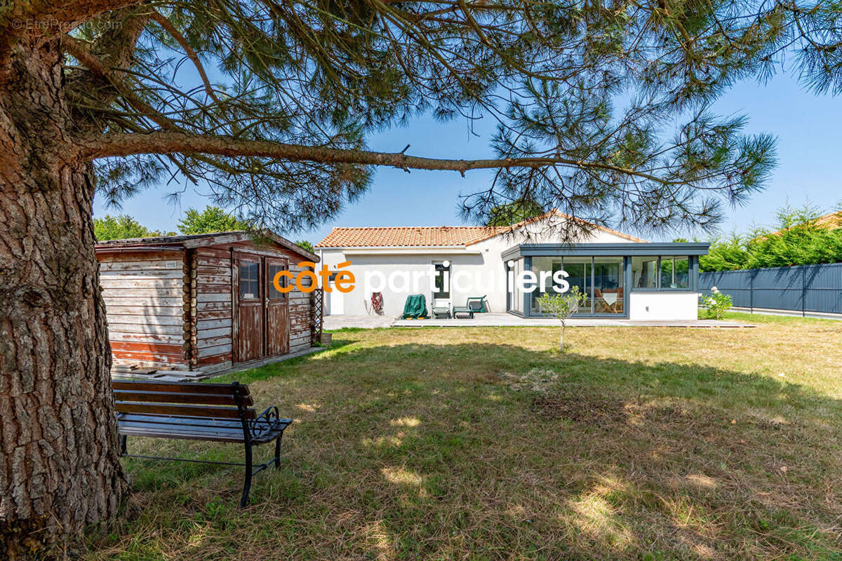 Maison à SAINT-GEORGES-DE-POINTINDOUX