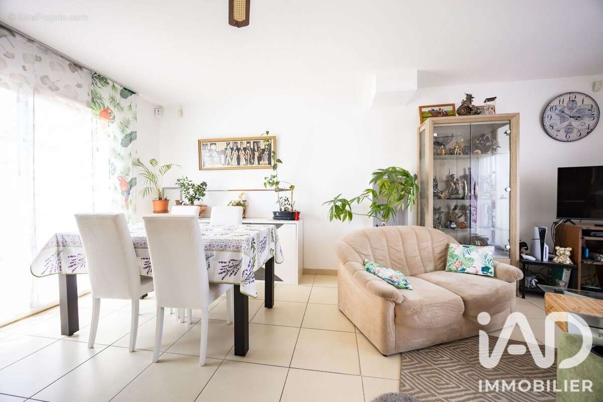 Maison 98 m² à Latour-Bas-Elne  - photo 7