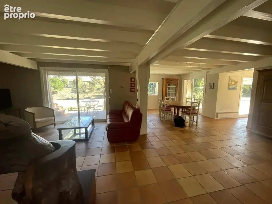 Maison 11 pièces 280 m² à vendre à Charmes-Sur-Rhone (07800) - photo 4