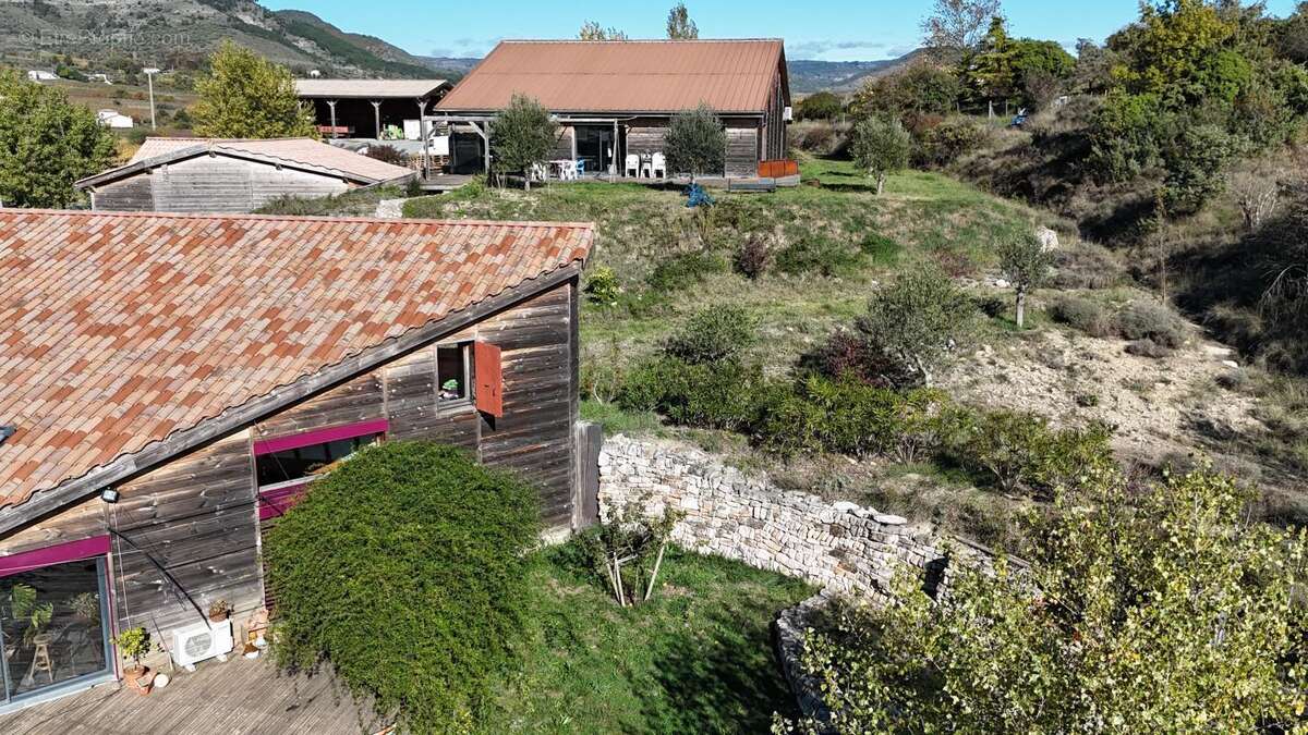 Maison à ALBA-LA-ROMAINE