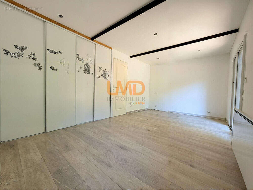 Callas Var – Maison 4 chambres, 1917 M² et beau potentiel - photo 13