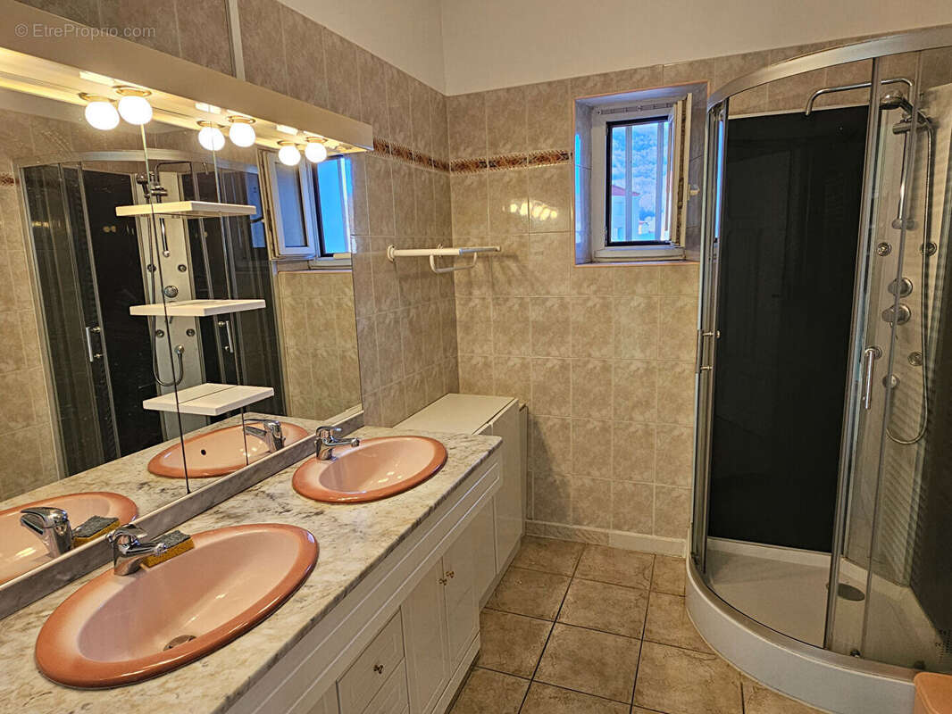 Maison avec dépendances et logement indépendant - photo 9