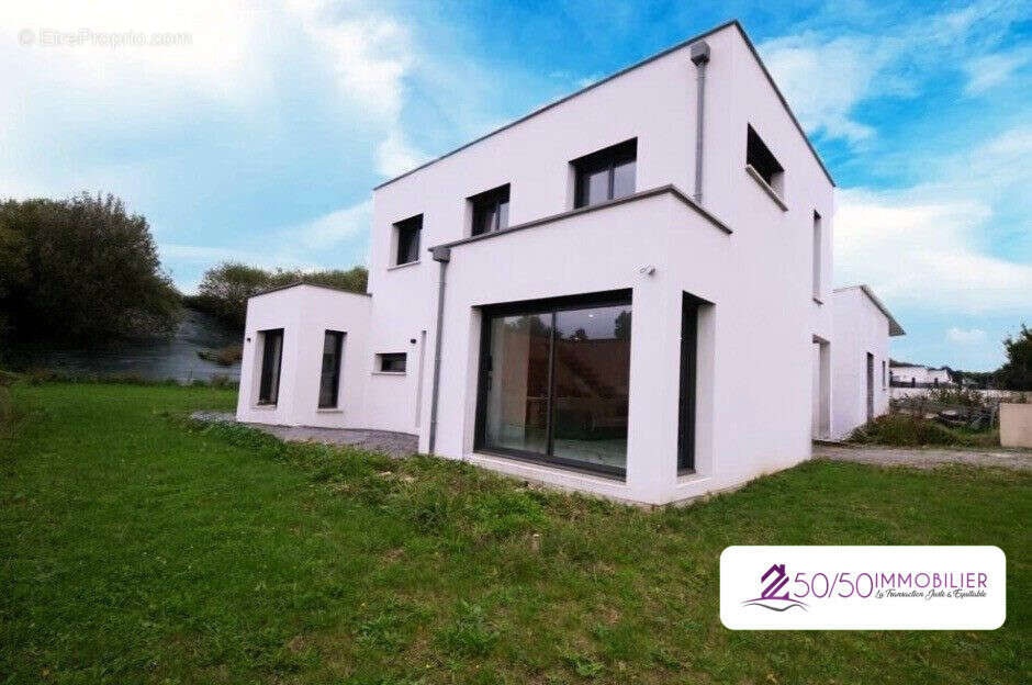 Maison à LANDIVISIAU