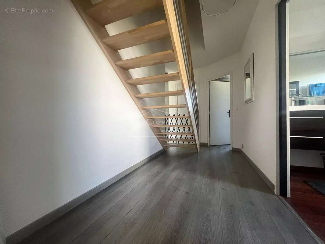 Maison à DONGES