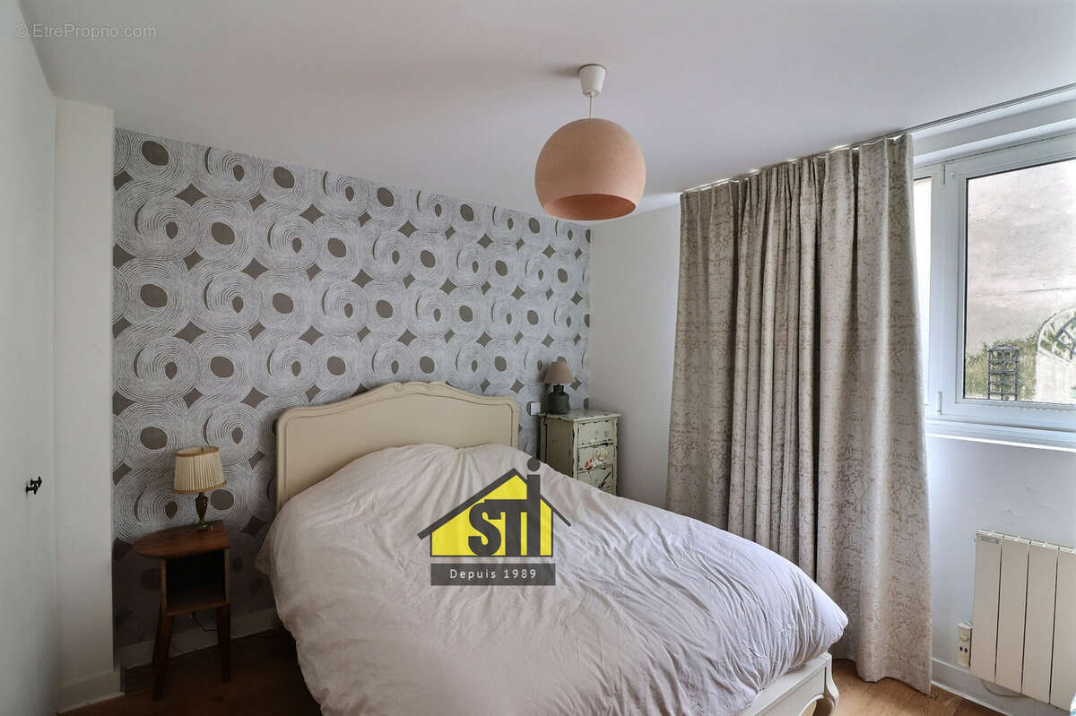 Appartement à PARIS-14E