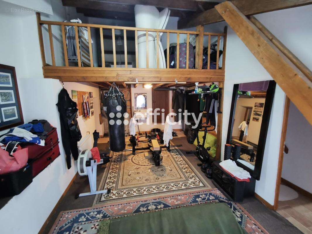 Maison à SAINT-SEVER-CALVADOS