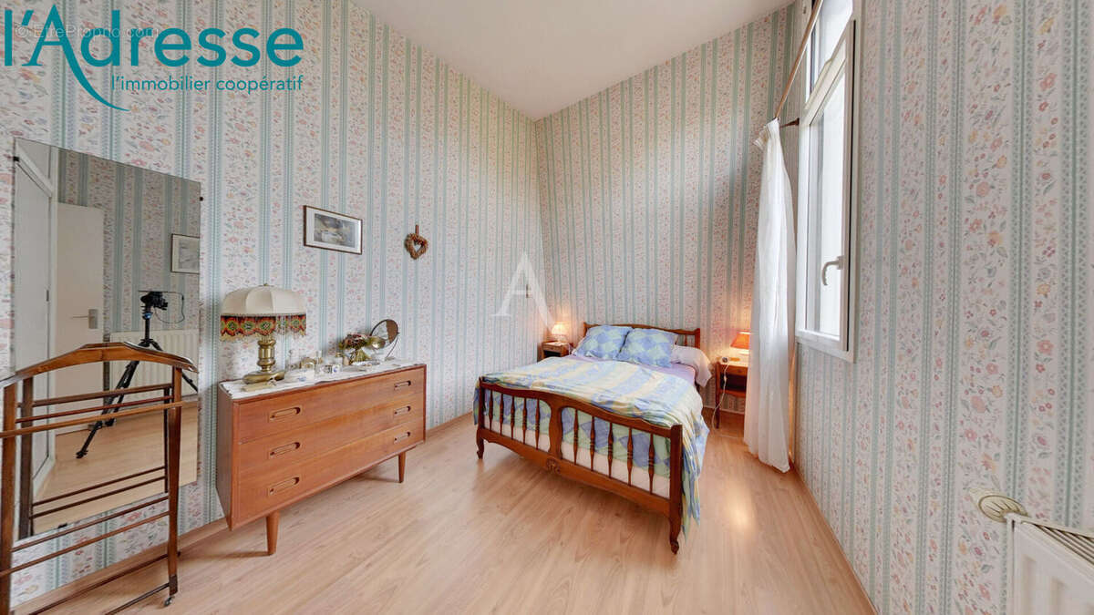 Maison à CHAMPS-SUR-MARNE