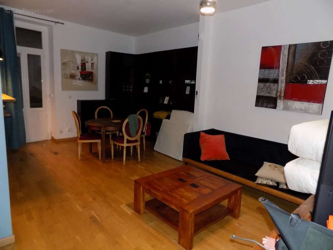 Appartement à NIMES