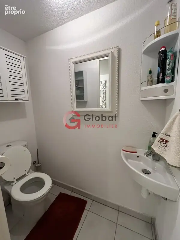 Menton - Appartement traversant 3 pièces avec terrasse plein sud, quartier Vielle Ville à deux pas des plages - photo 3