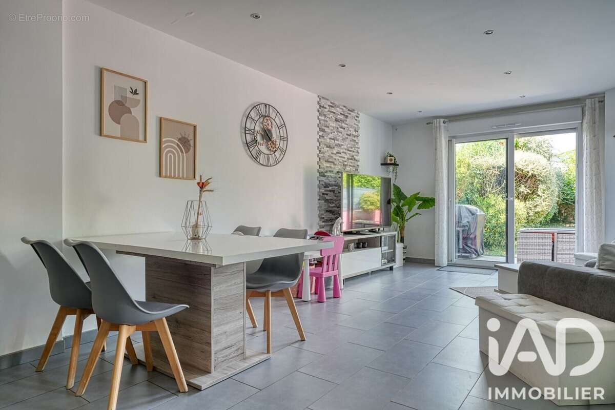 Appartement 77 m² à Belloy-En-France  - photo 7