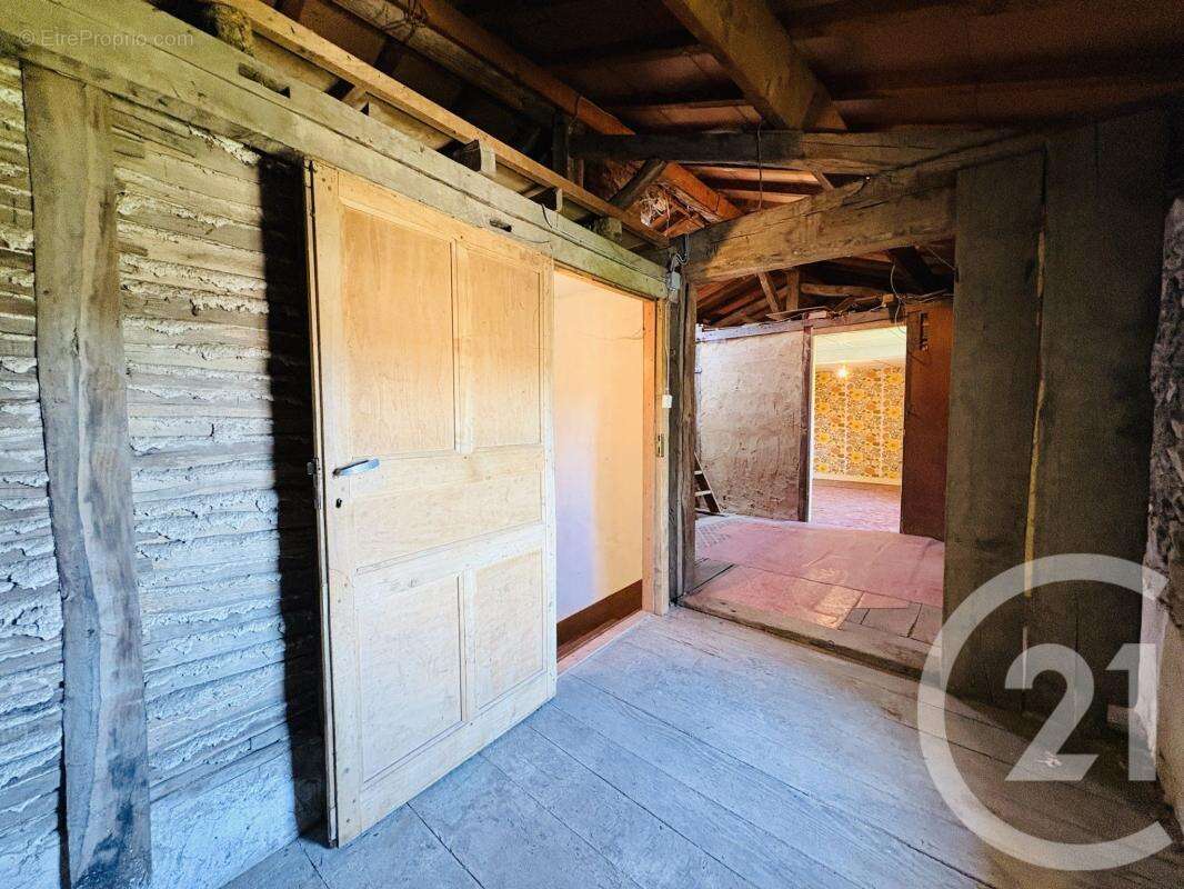 Maison 90 m² à Peyrat-De-Bellac  - photo 28