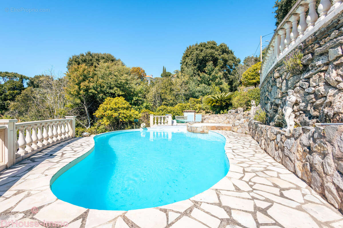 Maison à LA CROIX-VALMER