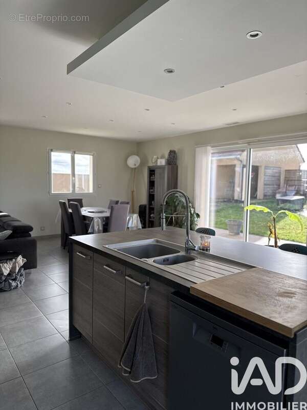 Photo 4 - Maison à ETRECHY