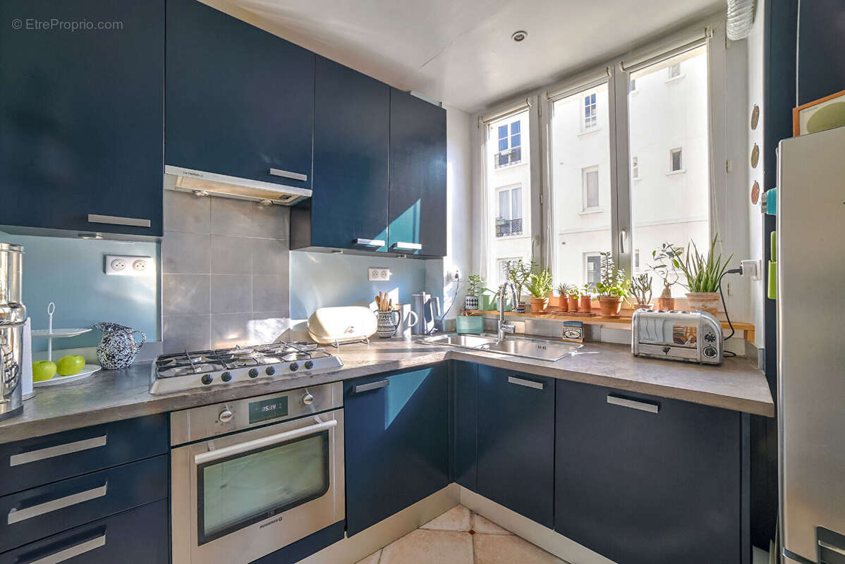 Appartement à PARIS-11E