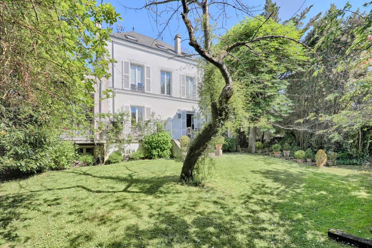 Maison à SAINT-MAUR-DES-FOSSES