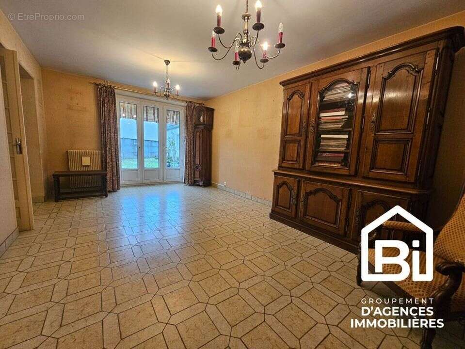Maison à COLLEVILLE-MONTGOMERY