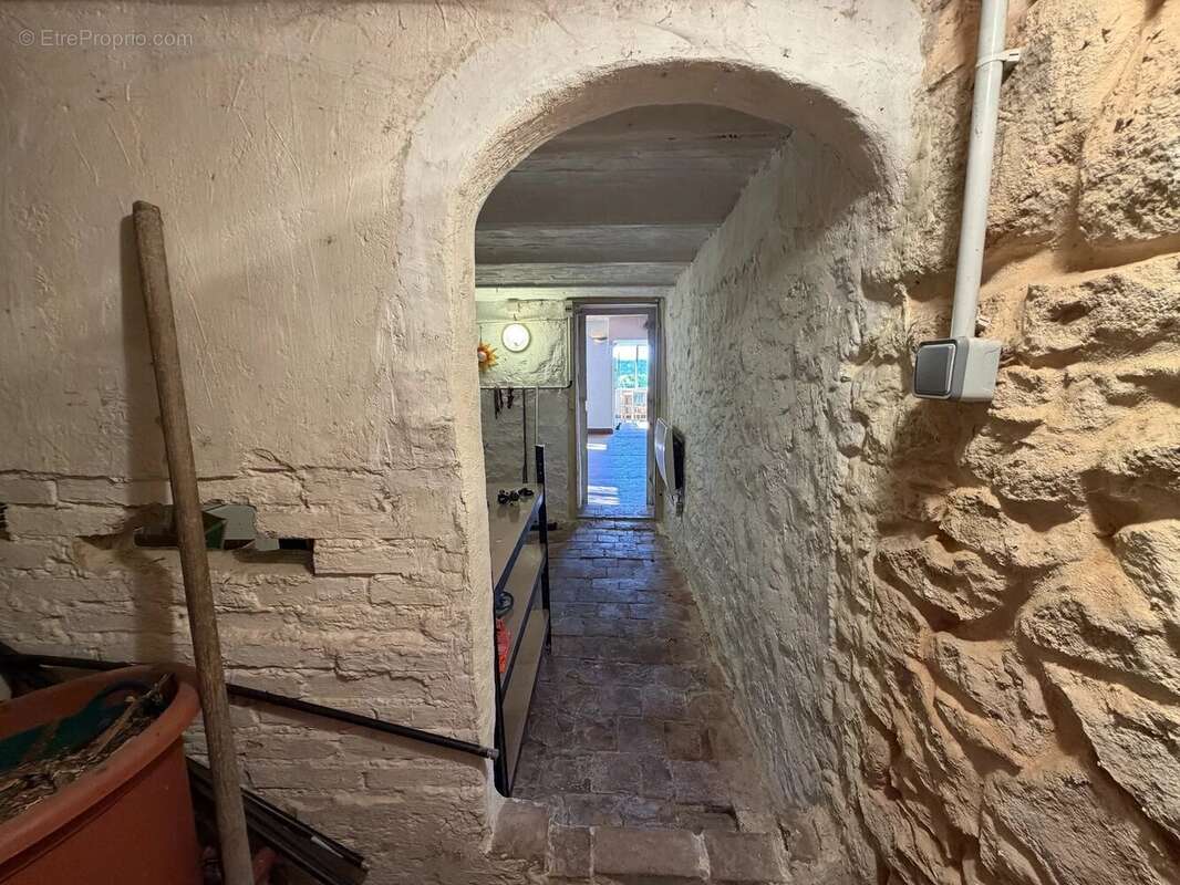 Maison à SAINT-HONORE-LES-BAINS