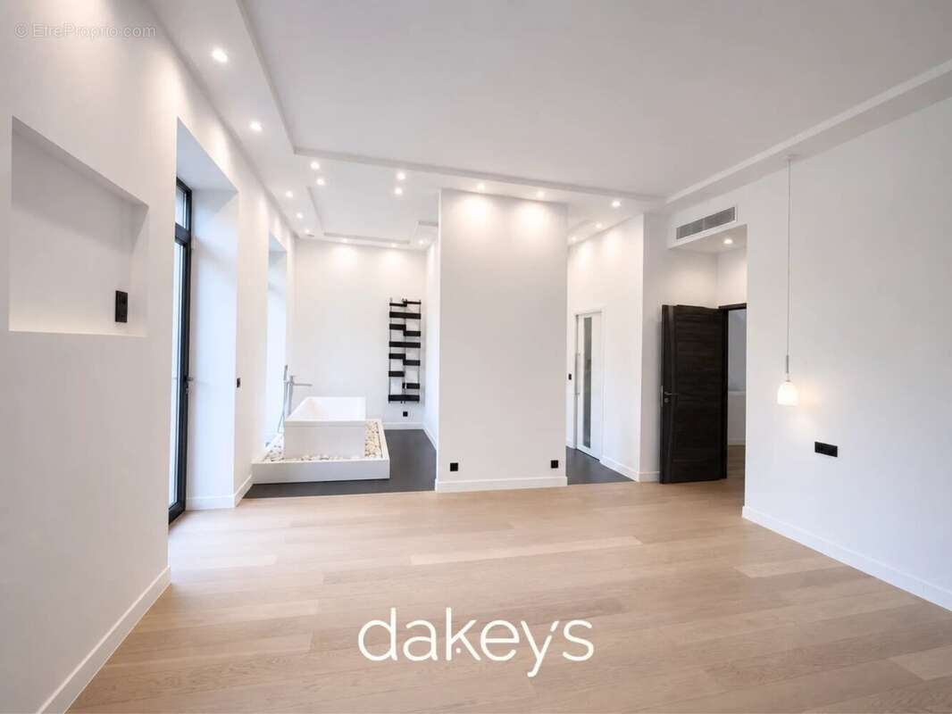 Élégant hôtel particulier avec jardin et piscine – carré d'or marseille - photo 9