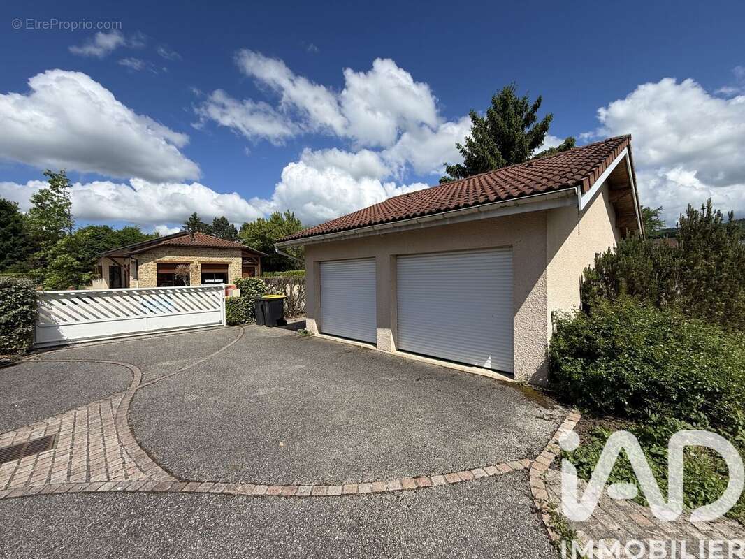 Photo 6 - Maison à VILLEREVERSURE
