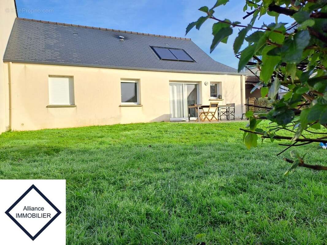 Maison à MONTAUBAN-DE-BRETAGNE