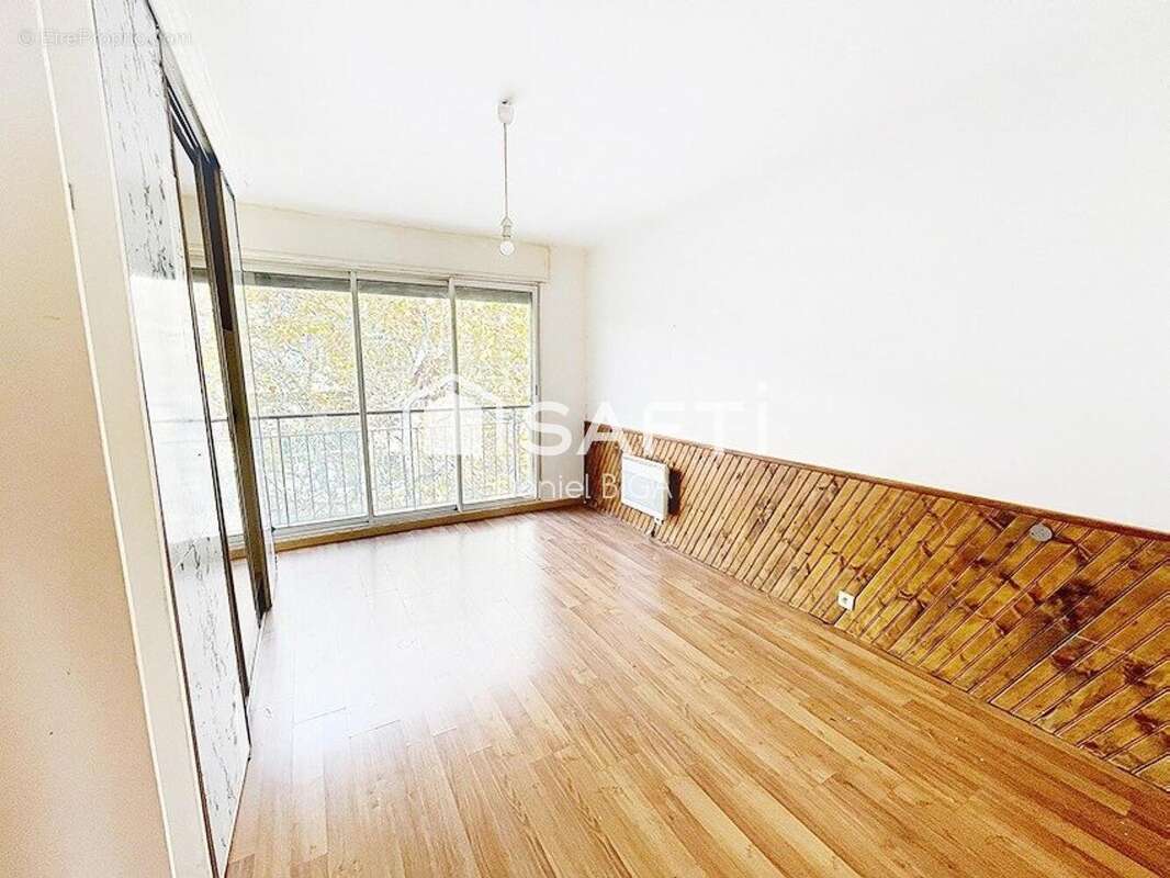 Photo 9 - Appartement à MARSEILLE-5E