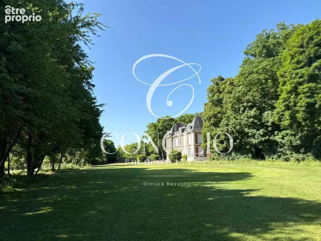 Domaine de caractère aux portes du Vexin – 680 m² – Parc et golf - photo 5