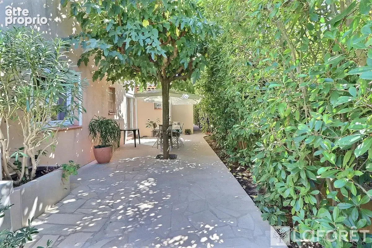 Maison à HYERES