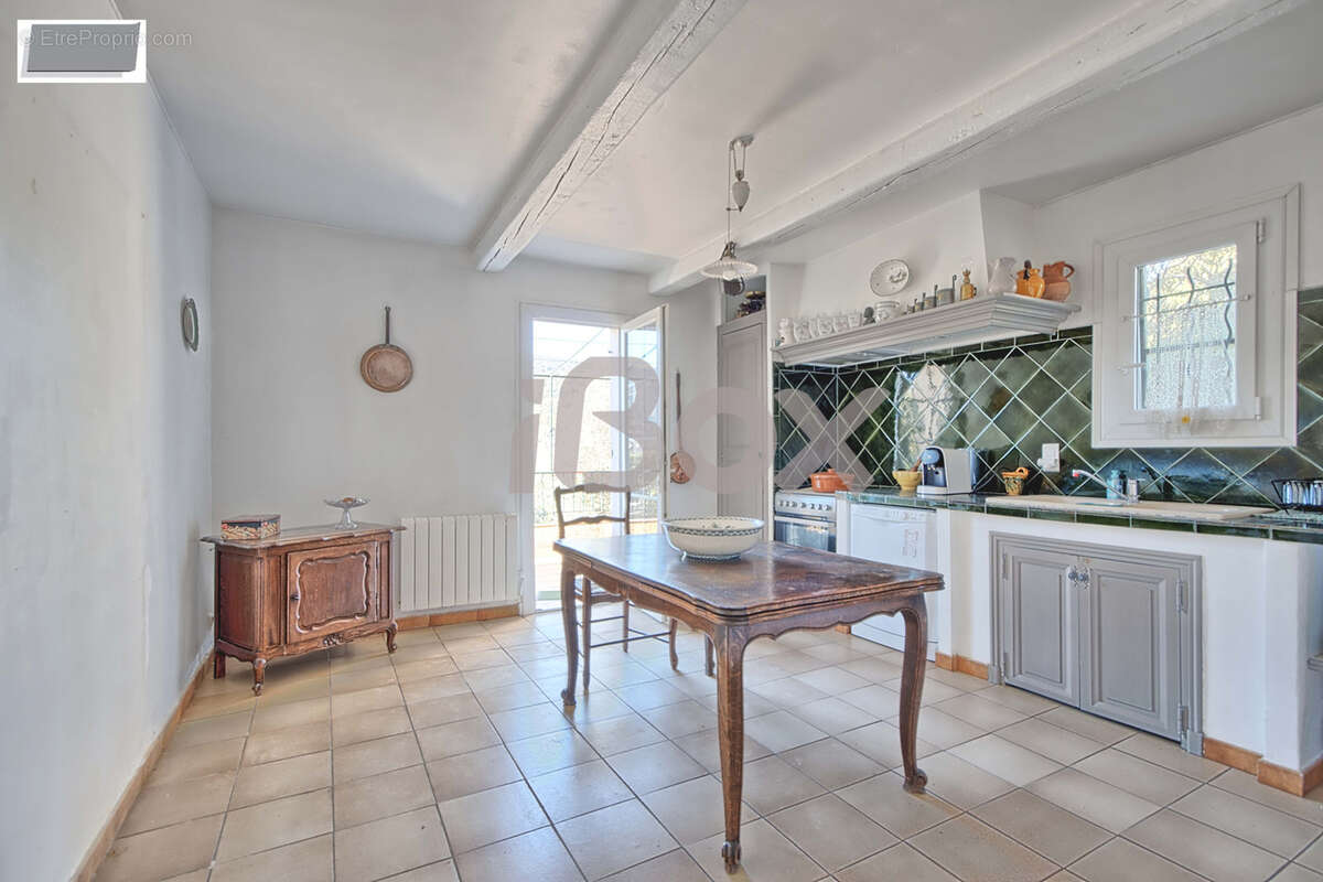 Maison à SOLLIES-TOUCAS