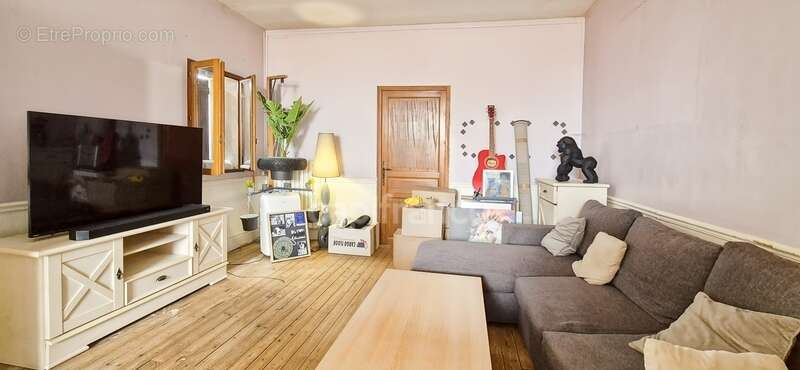 Maison à TOURS-SUR-MARNE