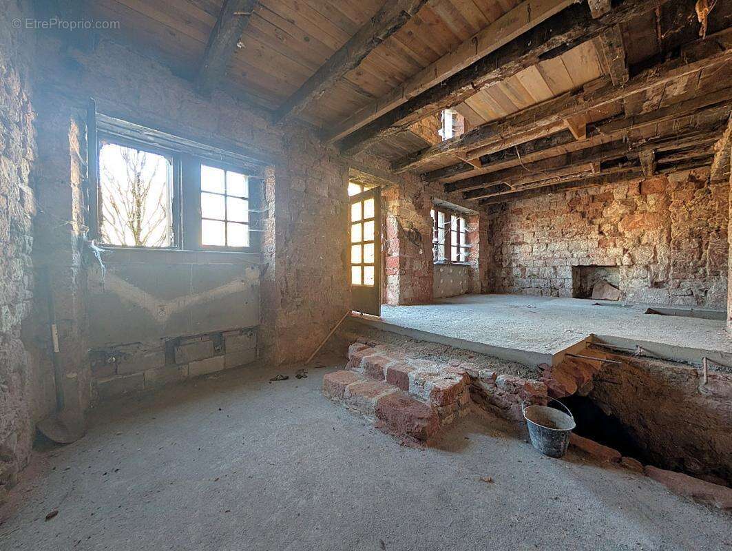 Appartement à VILLECOMTAL