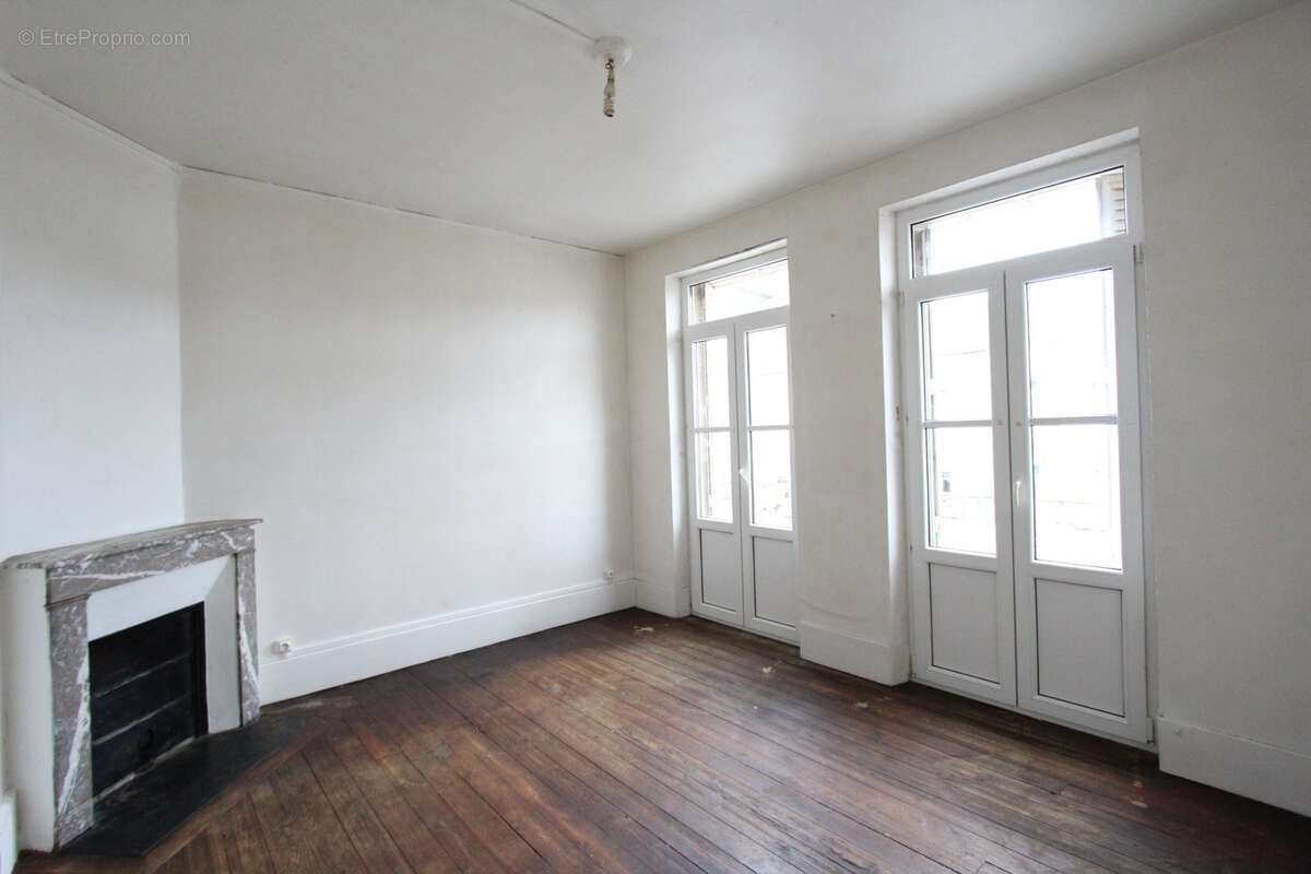 Appartement à LA CHARITE-SUR-LOIRE