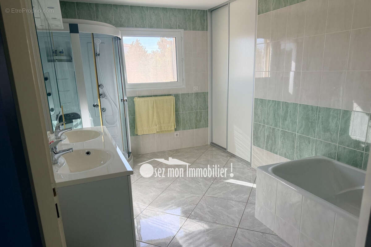 Maison 208 m² à Bages  - photo 8