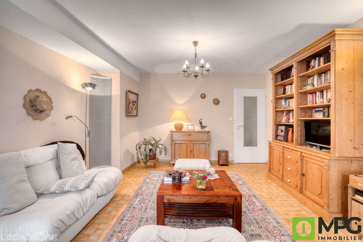 Autre à VILLENEUVE-SUR-LOT