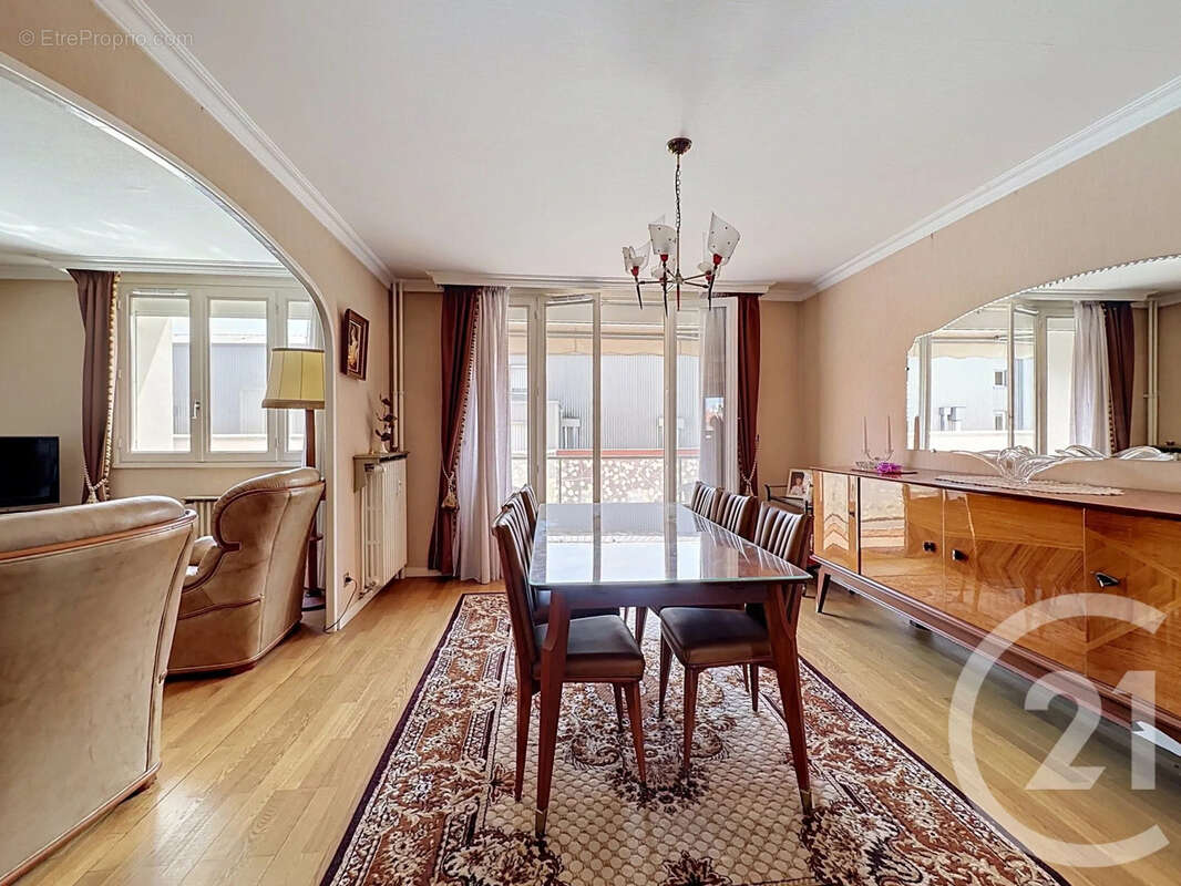 Appartement 66 m² à Venissieux  - photo 3