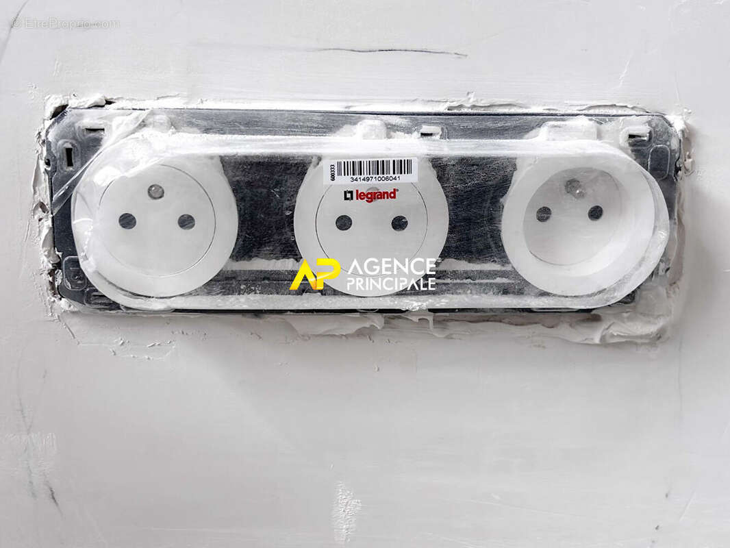 Appartement à SARTROUVILLE