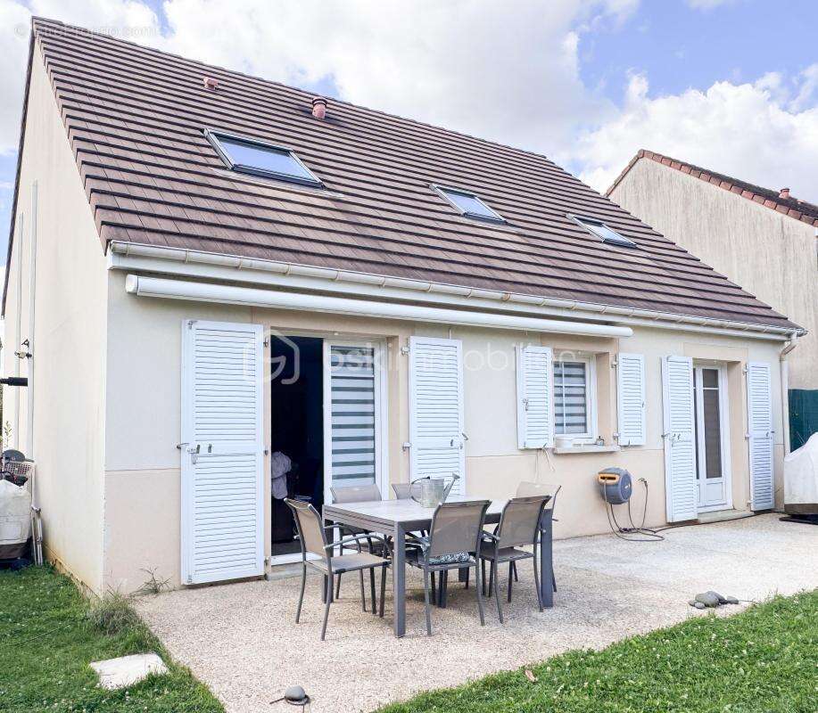 Maison à ROISSY-EN-BRIE