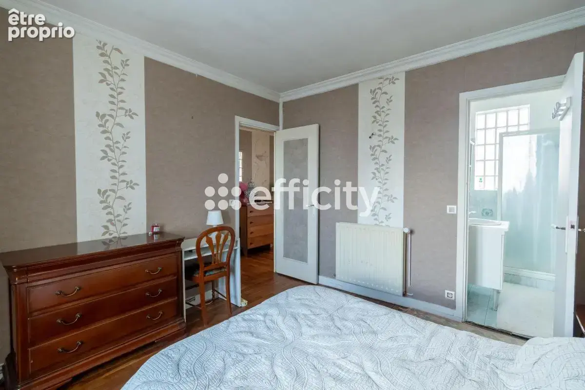 Maison 8 pièces 222 m² à vendre à Villeneuve-Le-Roi (94290) - photo 11