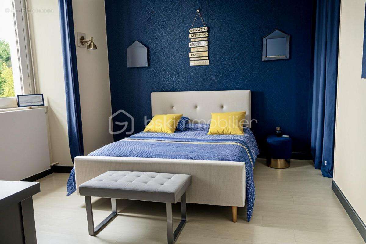 Grande maison familiale de caractère – 289 m² / 205 m² habitable  – Secteur de Kerhinet - photo 6