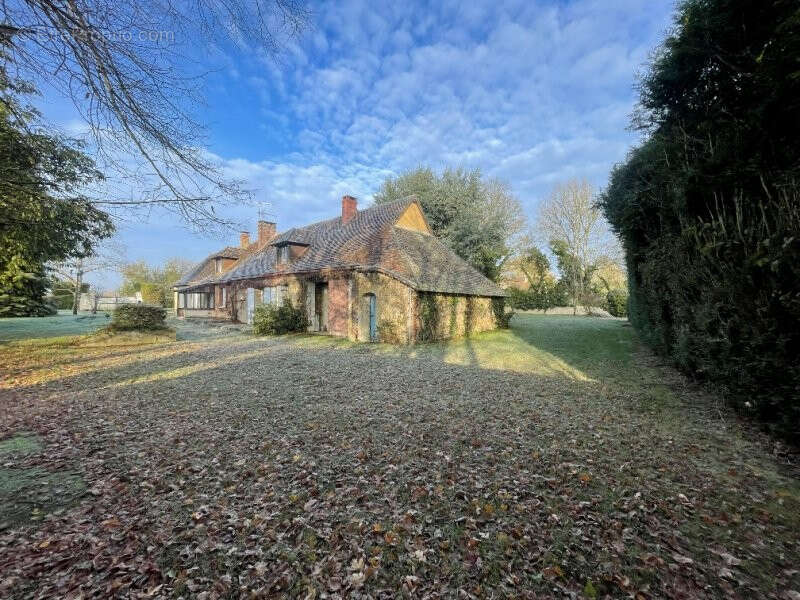 Maison à BEAUMONT-LES-AUTELS