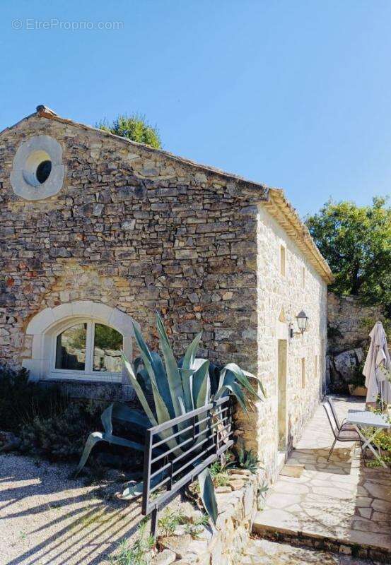 Maison à GOUDARGUES