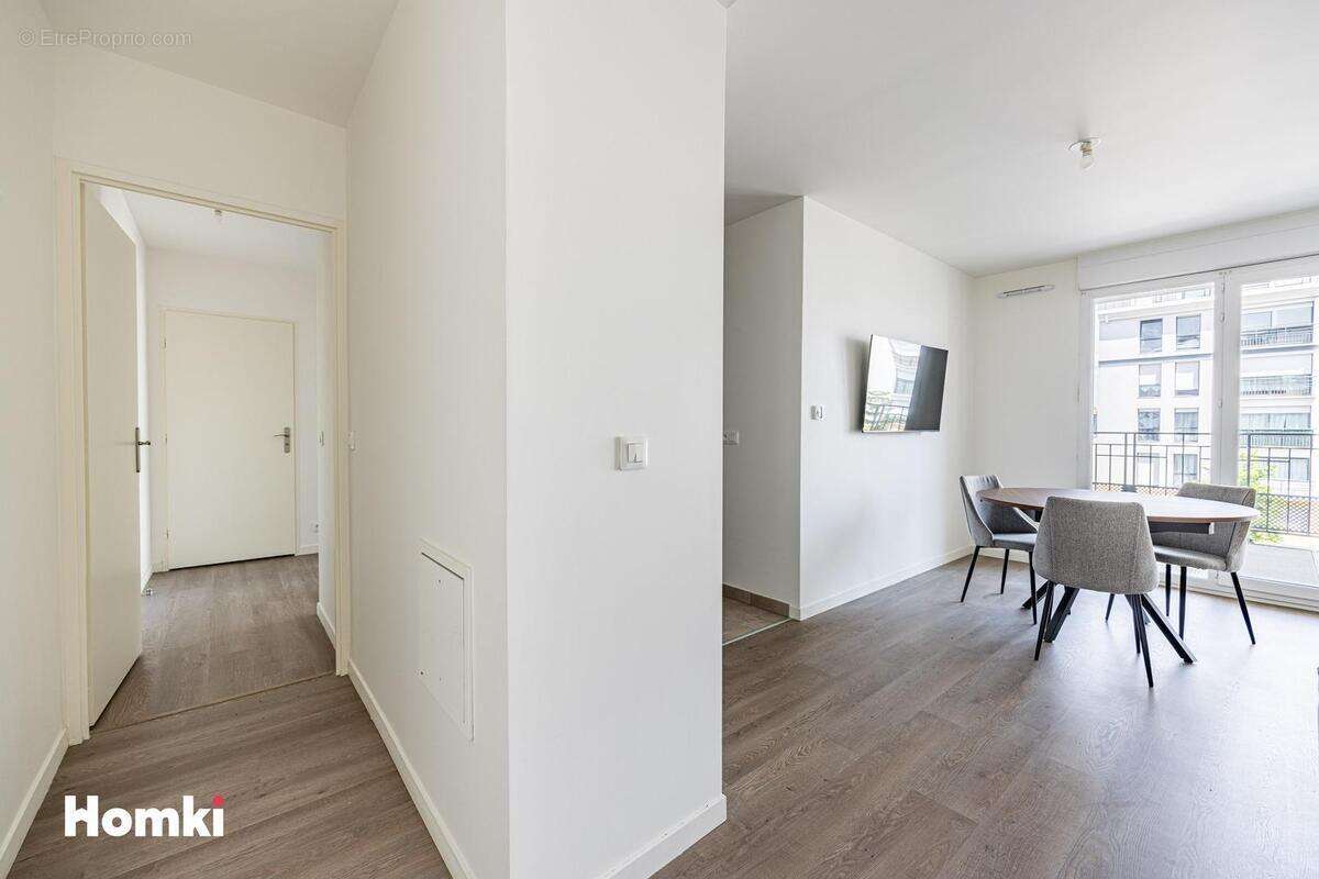 Appartement à SARTROUVILLE