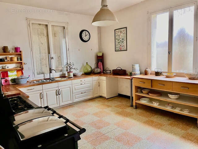 Maison à MONTREUIL-BELLAY