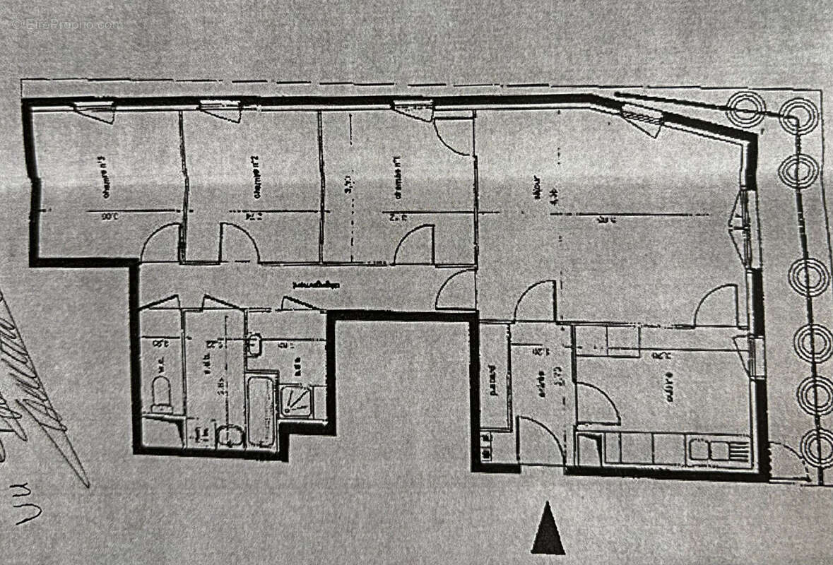 Appartement à PARIS-17E