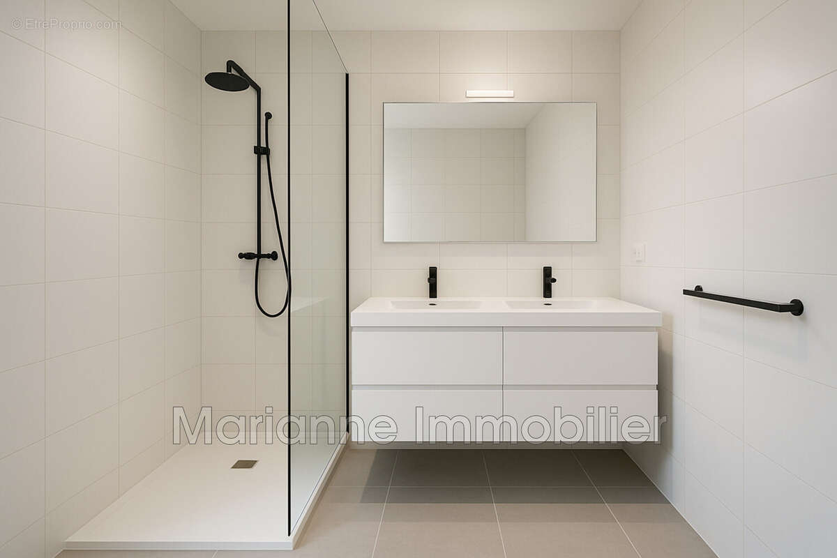 Appartement à RODILHAN