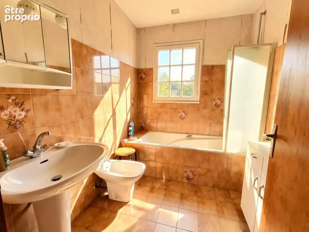 Maison 6 pièces 93 m² à vendre à Saint-Thegonnec (29410) - photo 7